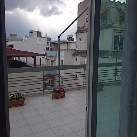 Lemon - Happyhostgr - Downtown Apartment Volos Exterior photo